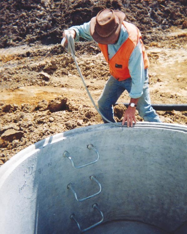 Hynds Manhole System