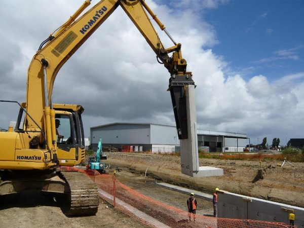 Installation of Lusit Retaining Wall